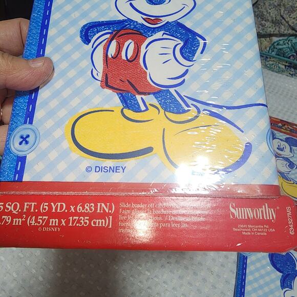 MICKEY MOUSE NWT SET OF 4 DECORATIVE PREPASTED WALL BORDER UNOPENED - Picture 5 of 8